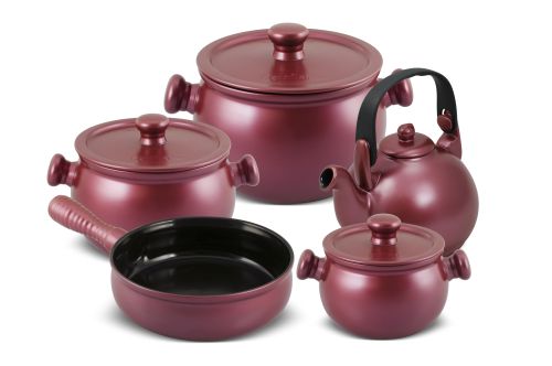 Com Os conjuntos de Panelas Premiere+ Ceraflame